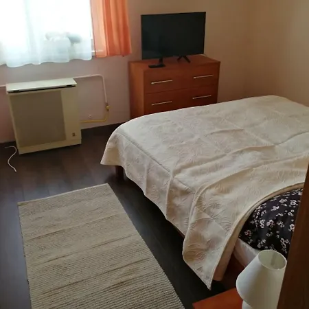 Monesz Apartman Appartement