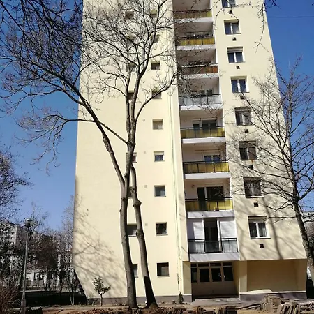Monesz Apartman *