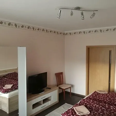 Monesz Apartman Appartement Debrecen